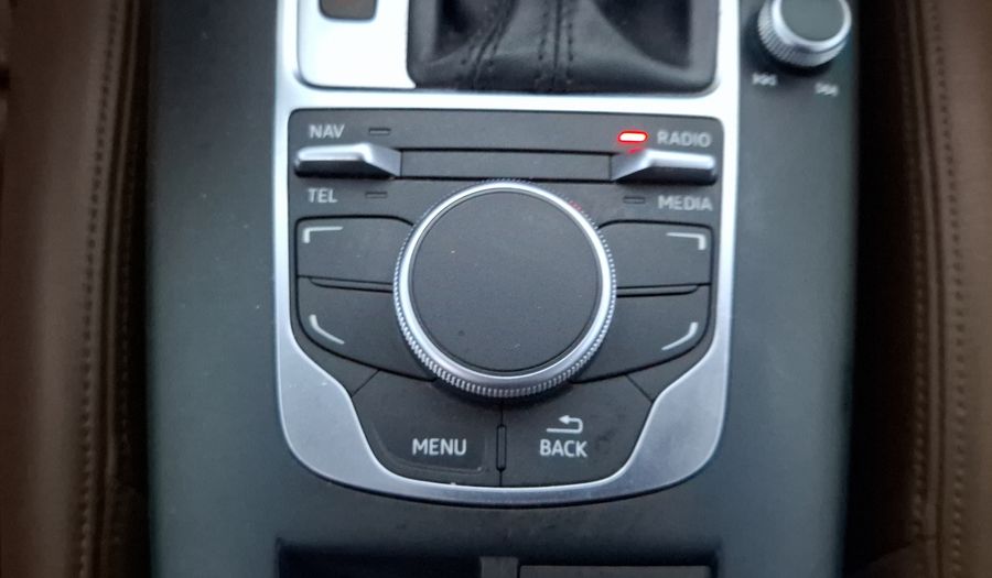 Audi A3 1.8 TFSI ATTRACTION PLUS S TRONIC Sedan 2015