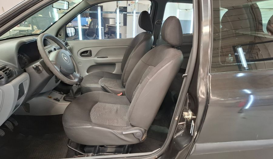 Renault Clio 1.1 PACK Hatchback 2012