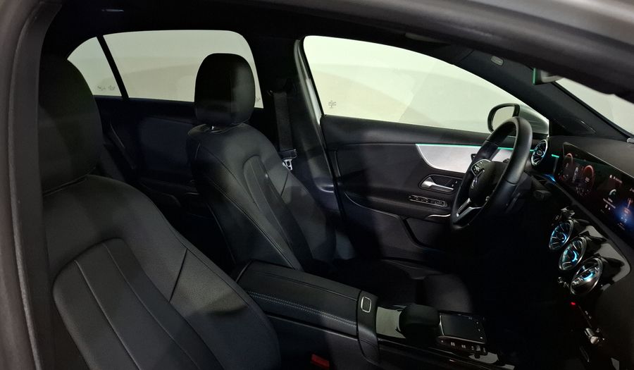 Mercedes Benz Clase A 1.3 200 PROGRESSIVE DCT Hatchback 2022