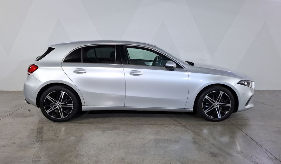 Mercedes Benz Clase A 1.3 200 PROGRESSIVE DCT Hatchback 2022