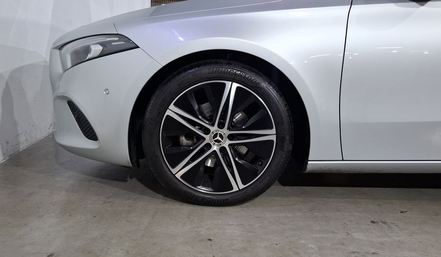 Mercedes Benz Clase A 1.3 200 PROGRESSIVE DCT Hatchback 2022