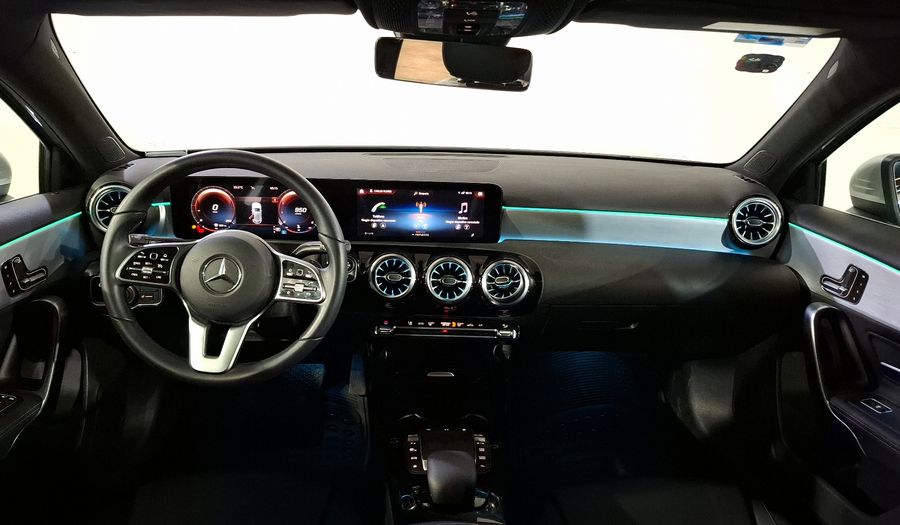 Mercedes Benz Clase A 1.3 200 PROGRESSIVE DCT Hatchback 2022