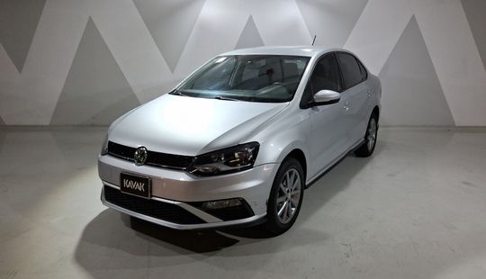 Volkswagen • Vento