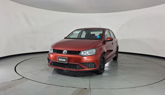 Volkswagen • Vento