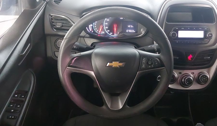 Chevrolet Spark 1.4 LT B MT Hatchback 2017