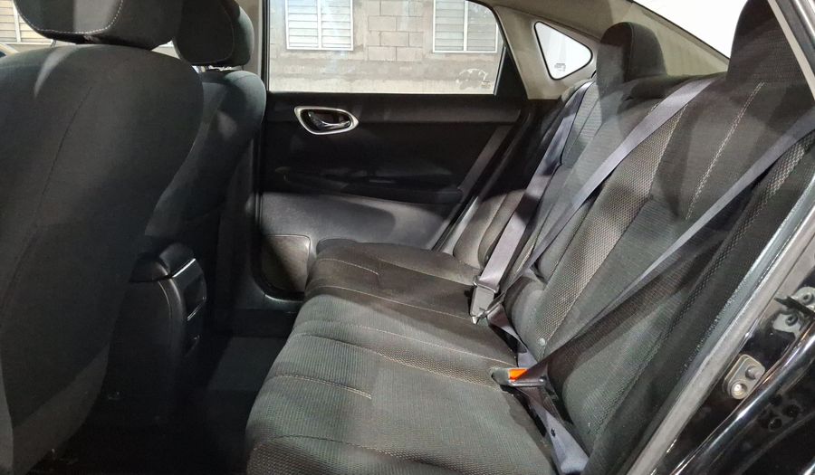 Nissan Sentra 1.8 ADVANCE MT Sedan 2016