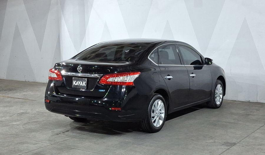 Nissan Sentra 1.8 ADVANCE MT Sedan 2016