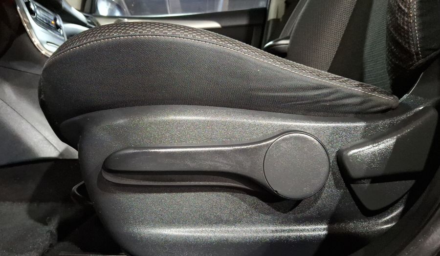 Nissan Sentra 1.8 ADVANCE MT Sedan 2016