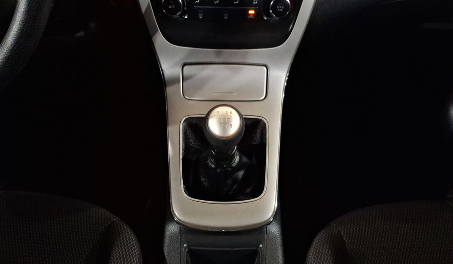 Nissan Sentra 1.8 ADVANCE MT Sedan 2016