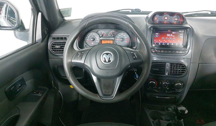 Ram 700 1.6 CLUB CAB ADVENTURE TOUCH SCREEN 6.7 Pickup 2019