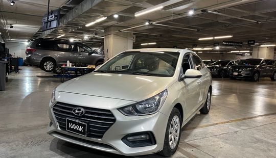 Hyundai • Accent