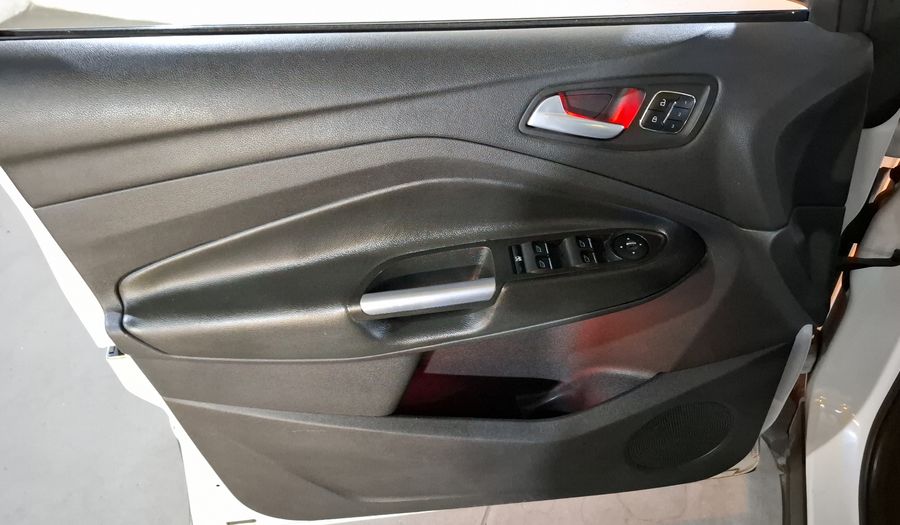 Ford Escape 2.0L TITANIUM AT Suv 2014