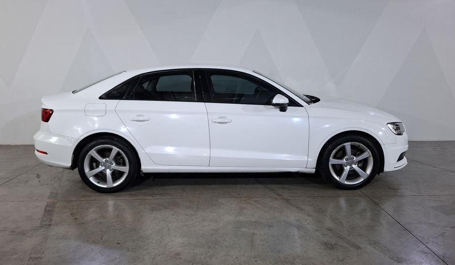 Audi A3 1.4 TFSI AMBIENTE S TRONIC Sedan 2016