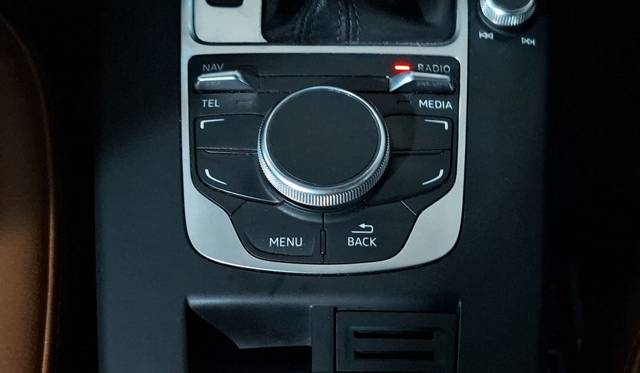 Audi A3 1.4 TFSI AMBIENTE S TRONIC Sedan 2016