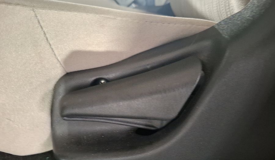 Nissan Nv350 Urvan 2.5 14 PASAJEROS AMPLIA AA Van 2023