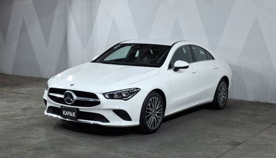 Mercedes Benz • Clase CLA