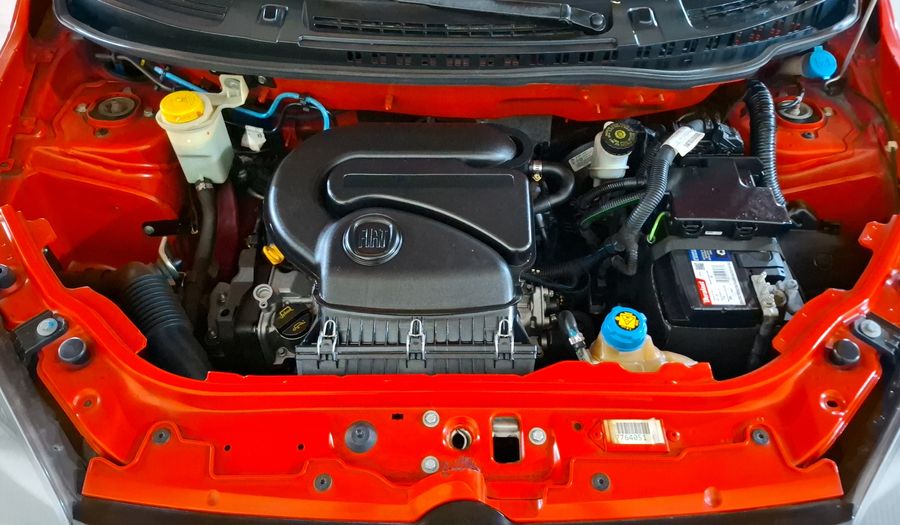 Fiat Uno 1.4 SPORTING Hatchback 2017