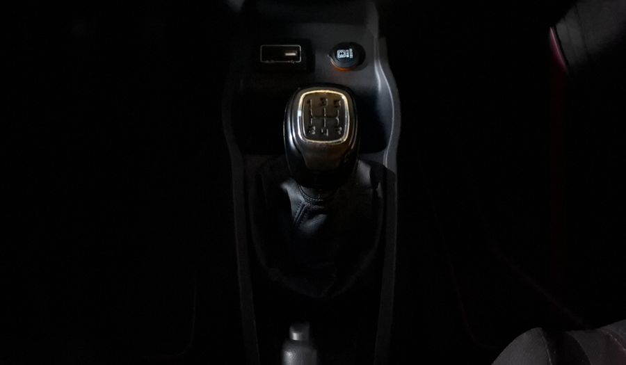 Fiat Uno 1.4 SPORTING Hatchback 2017