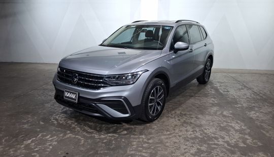 Volkswagen • Tiguan