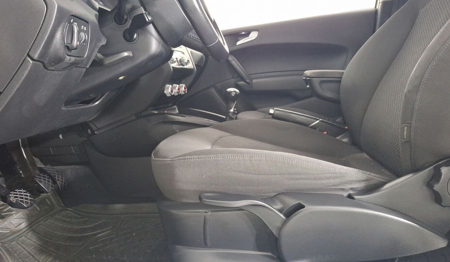 Audi A1 1.4 TFSI COOL MT Hatchback 2016