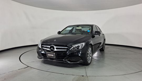 Mercedes Benz • Clase C