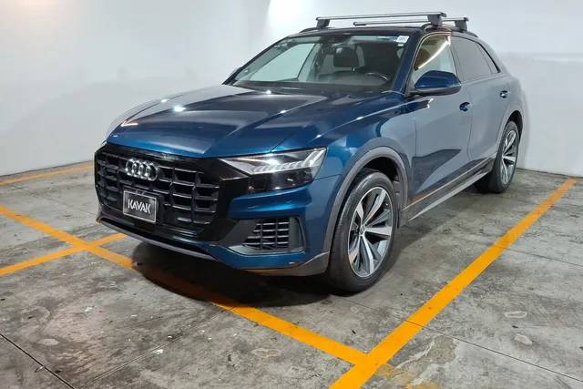 Audi · Q8
