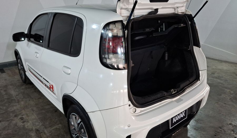 Fiat Uno 1.4 SPORTING Hatchback 2020