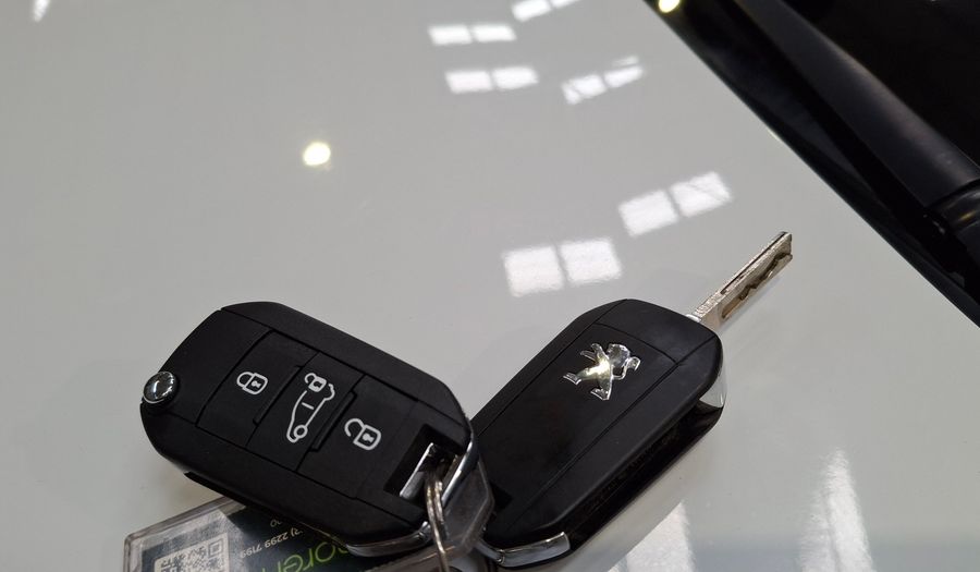 Peugeot Expert 2.0 HDI 150 HP PREMIUM Van 2023