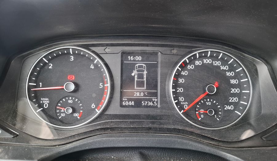 Volkswagen Amarok 2.0 TDI 140CV TRENDLINE 4X2 Pickup 2023