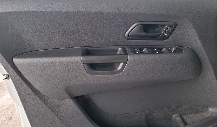 Volkswagen Amarok 2.0 TDI 140CV TRENDLINE 4X2 Pickup 2023