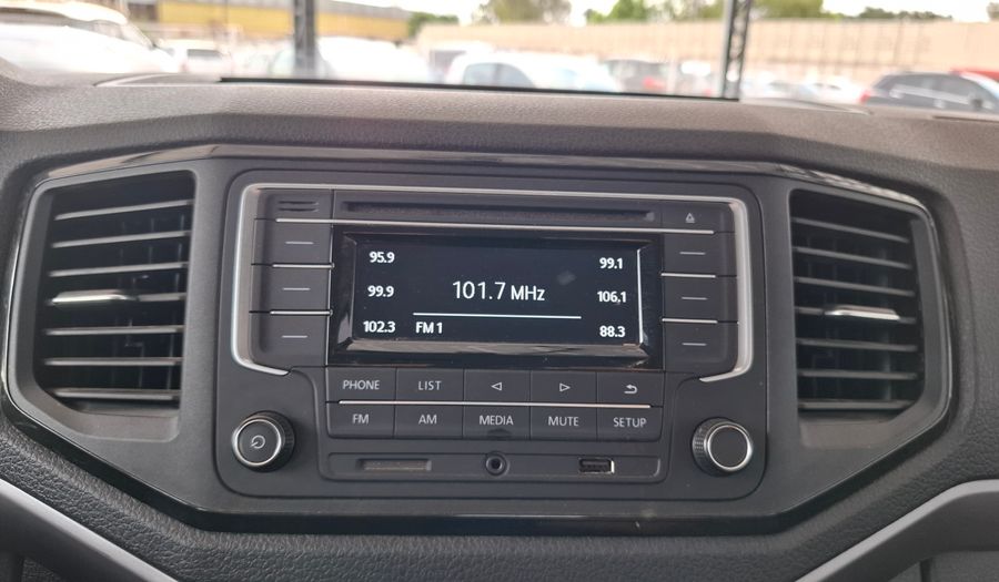 Volkswagen Amarok 2.0 TDI 140CV TRENDLINE 4X2 Pickup 2023