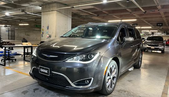 Chrysler • Pacifica