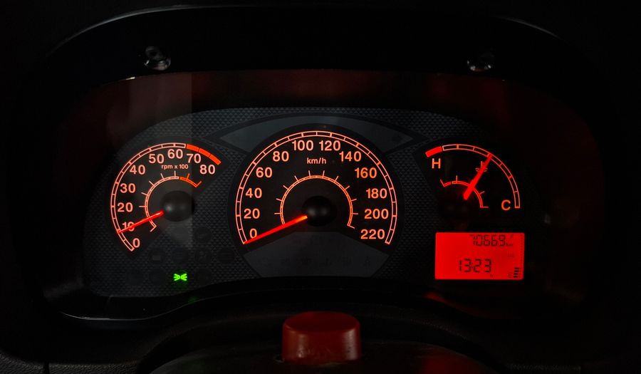 Fiat Palio 1.4 ATTRACTIVE Hatchback 2012