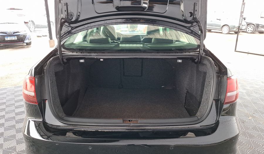 Volkswagen Vento 1.4 TSI DSG HIGHLINE LL17 MY17 Sedan 2017