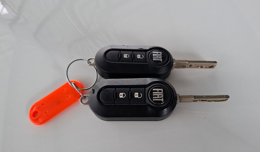 Fiat Mobi 1.0 LIKE Hatchback 2022