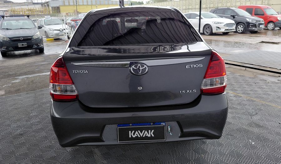 Toyota Etios 1.5 XLS PACK Sedan 2023