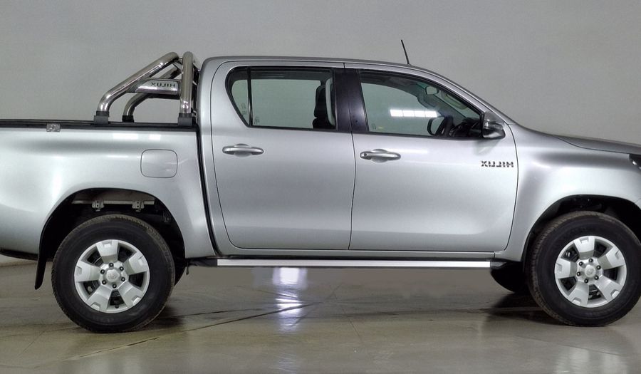 Toyota Hilux 2.7 SR Pickup 2019
