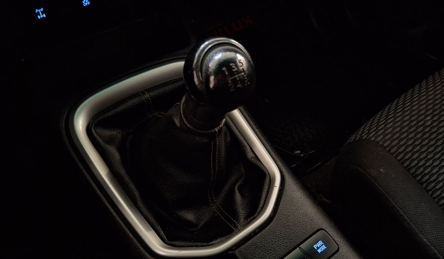 Toyota Hilux 2.7 SR Pickup 2019