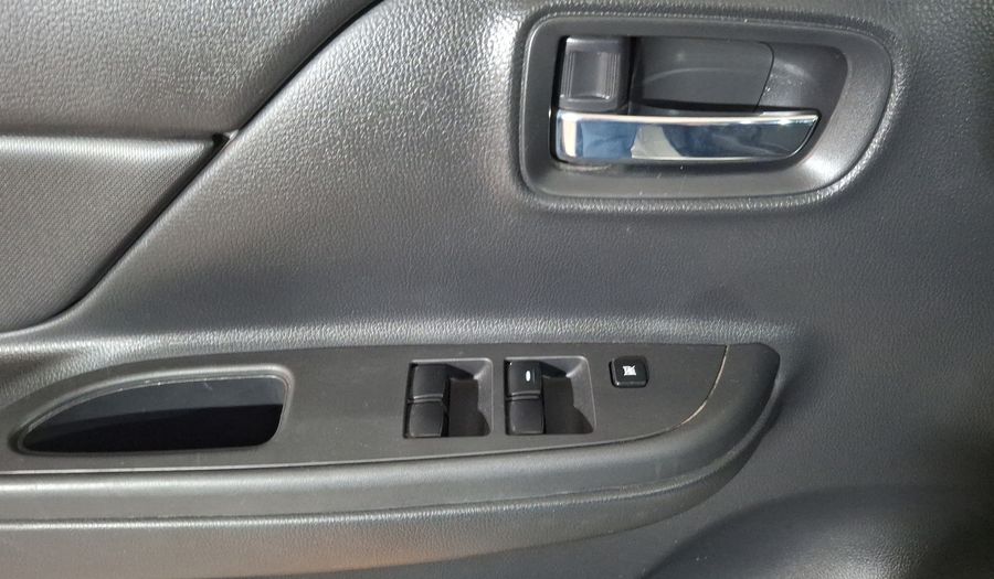 Mitsubishi L200 2.4 GLX DIESEL 4WD Pickup 2023