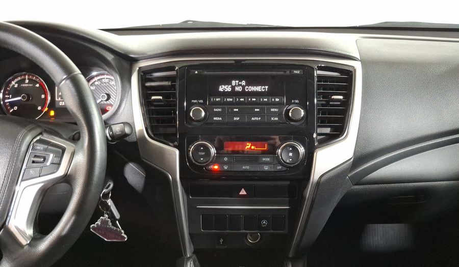 Mitsubishi L200 2.4 GLX DIESEL 4WD Pickup 2023