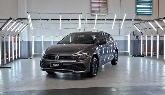 Volkswagen • Polo