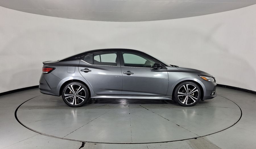 Autos Nissan Sentra 2.0 SR BITONO CVT Sedan 2021 usados | KAVAK México