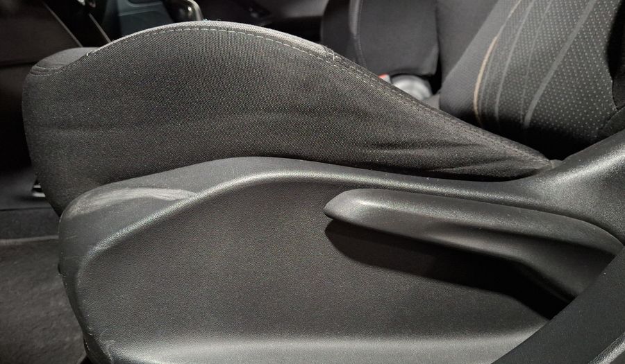 Peugeot 208 1.6 ALLURE MT Hatchback 2014