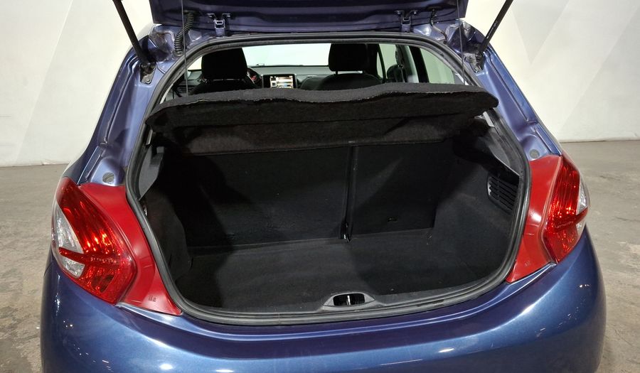 Peugeot 208 1.6 ALLURE MT Hatchback 2014