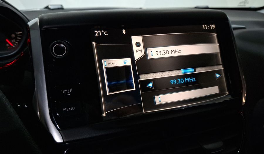 Peugeot 208 1.6 ALLURE MT Hatchback 2014