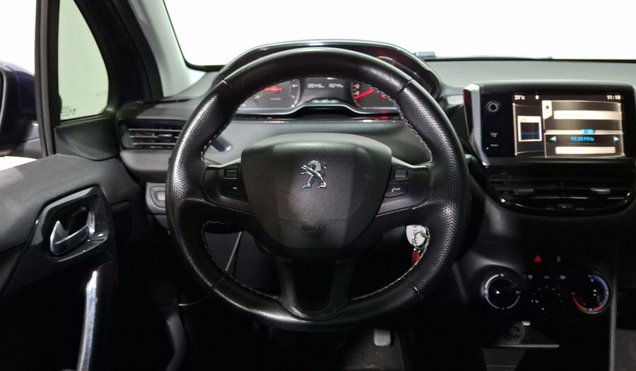 Peugeot 208 1.6 ALLURE MT Hatchback 2014