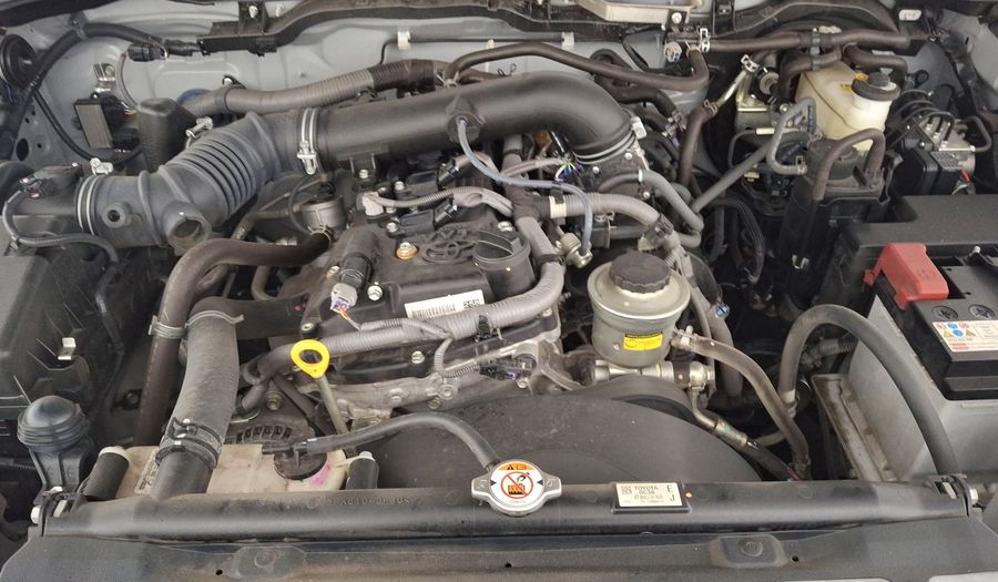 Toyota Hilux 2.7 SR DOBLE CABINA Pickup 2024