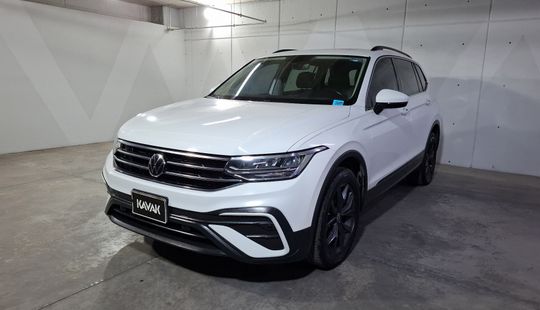 Volkswagen • Tiguan