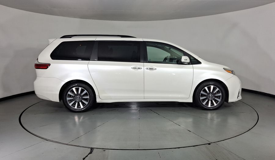 Toyota Sienna 3.5 LIMITED AT Minivan 2018