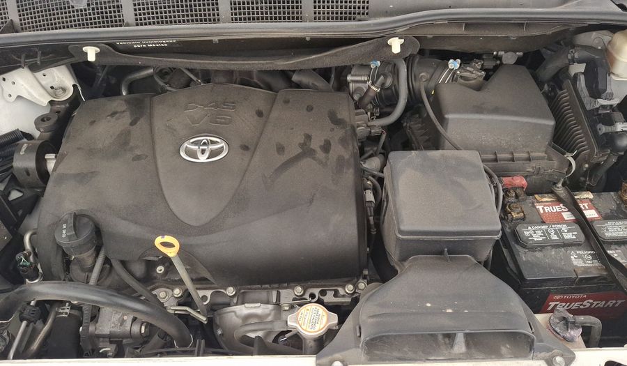 Toyota Sienna 3.5 LIMITED AT Minivan 2018